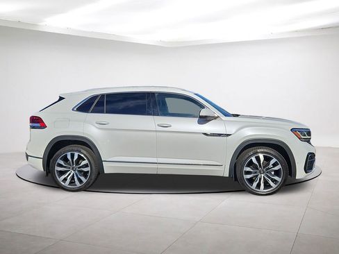 Used 2022 Volkswagen Atlas Cross Sport SEL Premium R-Line image 8