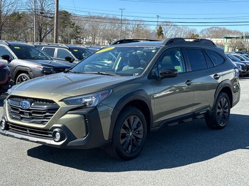 Certified 2025 Subaru Outback Onyx Edition AWD/4WD image 3