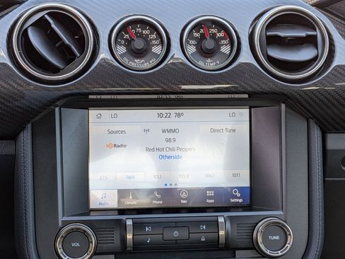 Used 2020 Ford Mustang Shelby GT350 w/ Technology Package RWD image 12