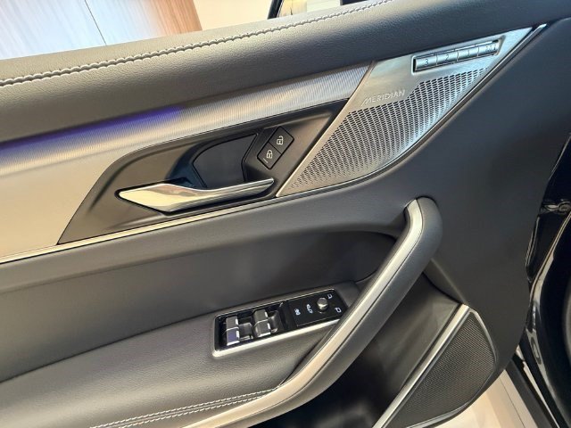 New 2026 Jaguar F-PACE R-Dynamic S AWD/4WD image 11