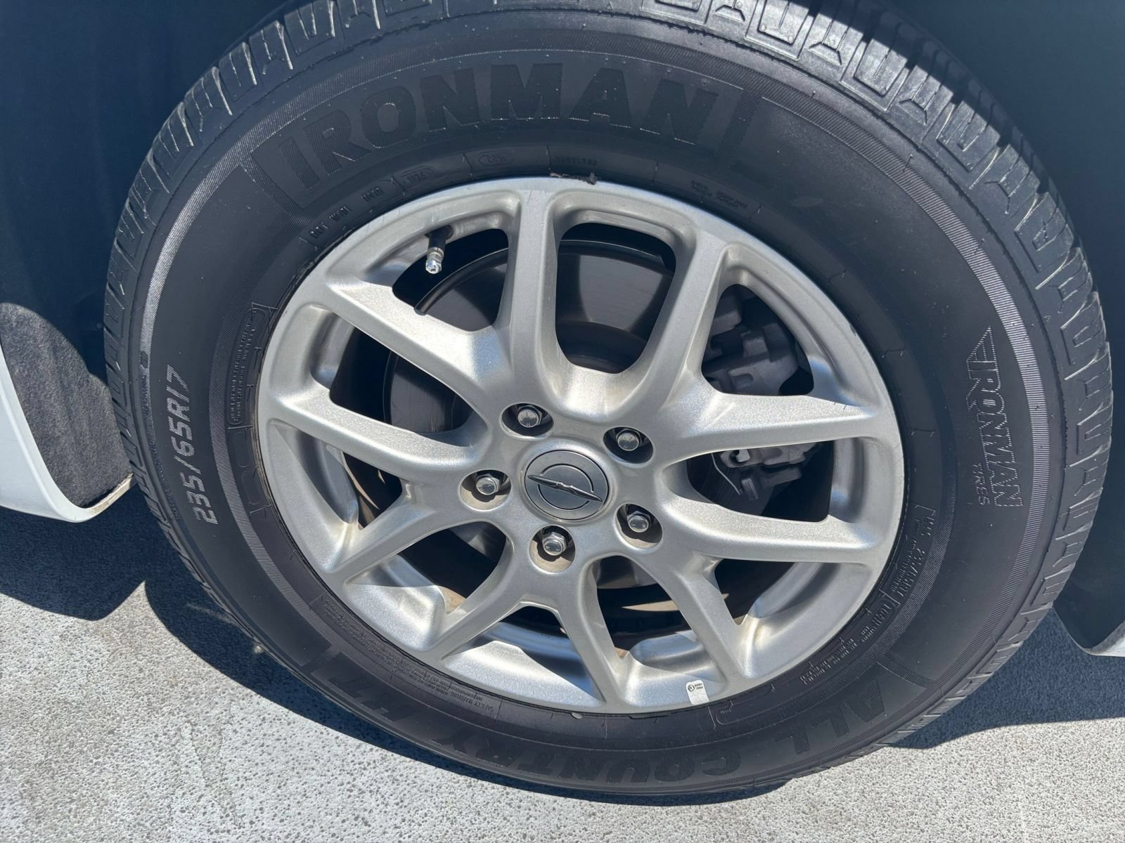 Used 2024 Chrysler Pacifica Touring-L FWD image 31