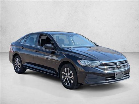 Used 2024 Volkswagen Jetta S FWD image 3
