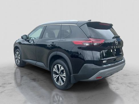 Certified 2023 Nissan Rogue SV w/ SV Premium B Package AWD/4WD image 3