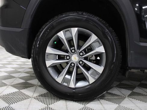 Used 2025 Chevrolet Equinox LT image 47