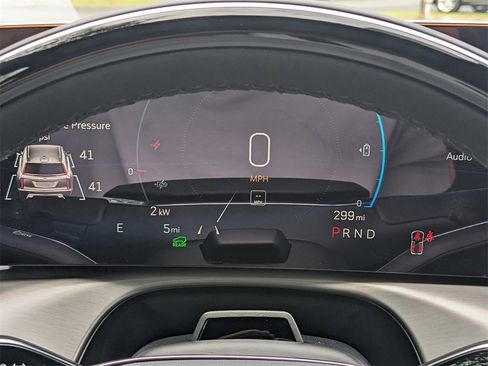 New 2026 Cadillac Vistiq Luxury w/ LPO, Floor Liner Package image 33