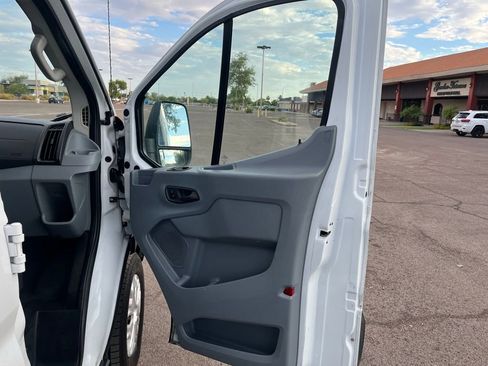 Used 2017 Ford Transit 350 XLT image 19