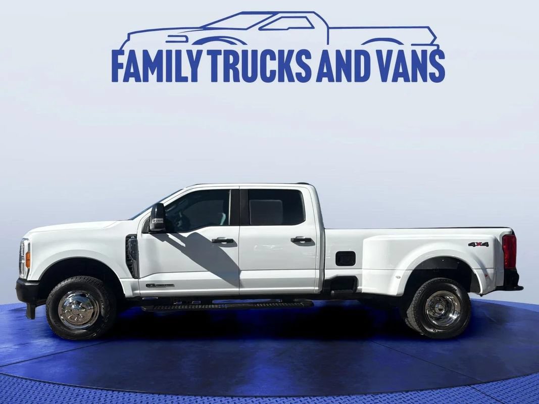 Used 2024 Ford F350 XL AWD/4WD image 2