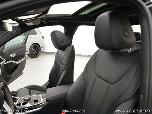 Used 2023 BMW 330i Sedan w/ Premium Package image 15