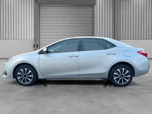 Used 2017 Toyota Corolla LE FWD image 30