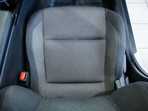 Used 2025 Toyota Camry LE image 29