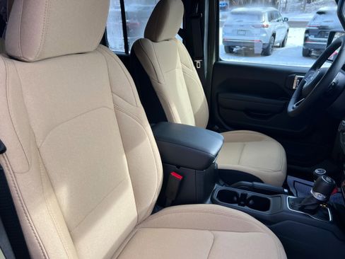 New 2026 Jeep Wrangler Unlimited Sport image 18