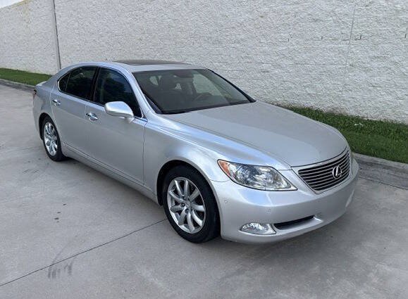 Used 2008 Lexus LS 460 RWD image 4