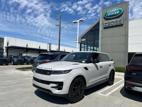 Used 2025 Land Rover Range Rover Sport SE AWD/4WD image 1