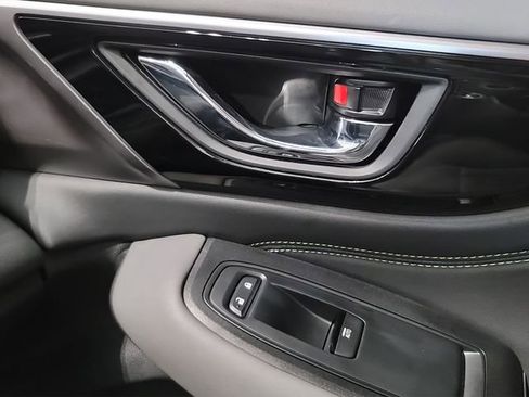 Used 2025 Subaru Outback Onyx Edition AWD/4WD image 19