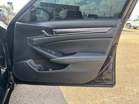 Used 2022 Honda Accord Sport image 22