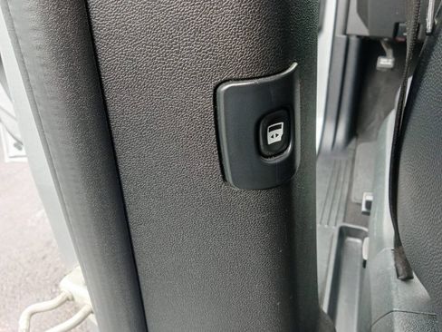 Used 2018 Dodge Grand Caravan GT FWD image 13