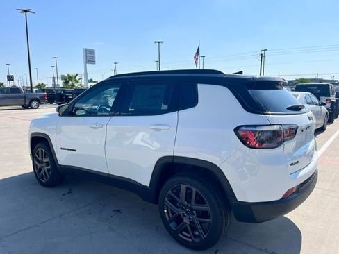 New 2026 Jeep Compass Limited image 5