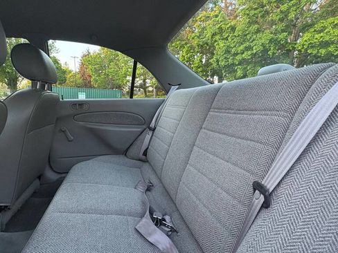Used 1997 Ford Escort Sedan FWD image 14