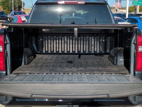 Used 2020 Chevrolet Silverado 1500 Custom w/ Custom Value Package image 25