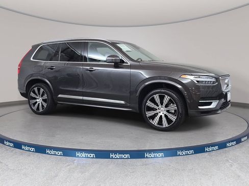 Used 2024 Volvo XC90 T8 Plus AWD/4WD image 4