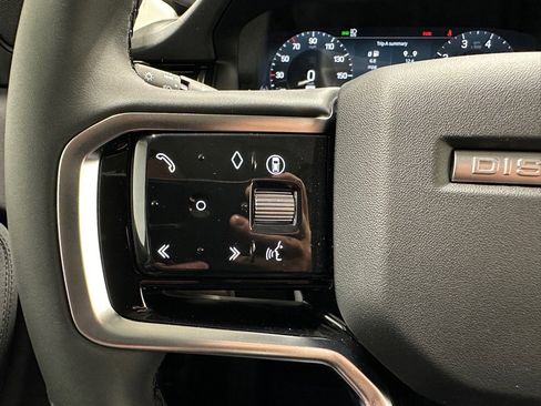 New 2025 Land Rover Discovery Sport S image 21