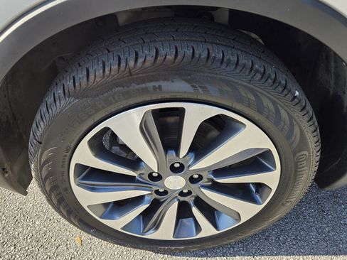 Certified 2022 Buick Encore Preferred w/ Safety Package AWD/4WD image 11