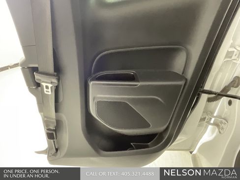 Used 2020 Chevrolet Colorado LT w/ Safety Package image 18