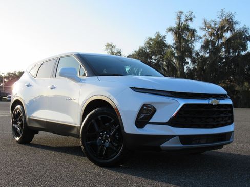 New 2025 Chevrolet Blazer LT image 1
