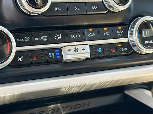 Used 2023 Ford Expedition Max Limited AWD/4WD image 21