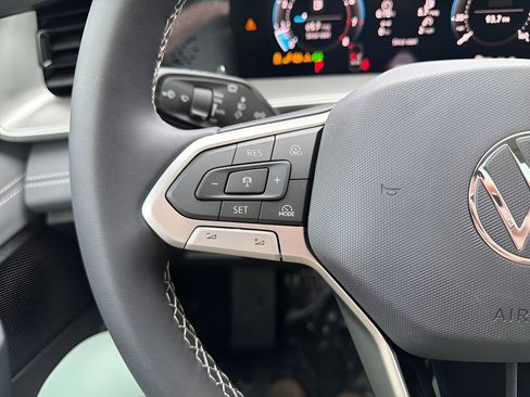 New 2026 Volkswagen Tiguan SE AWD/4WD image 16