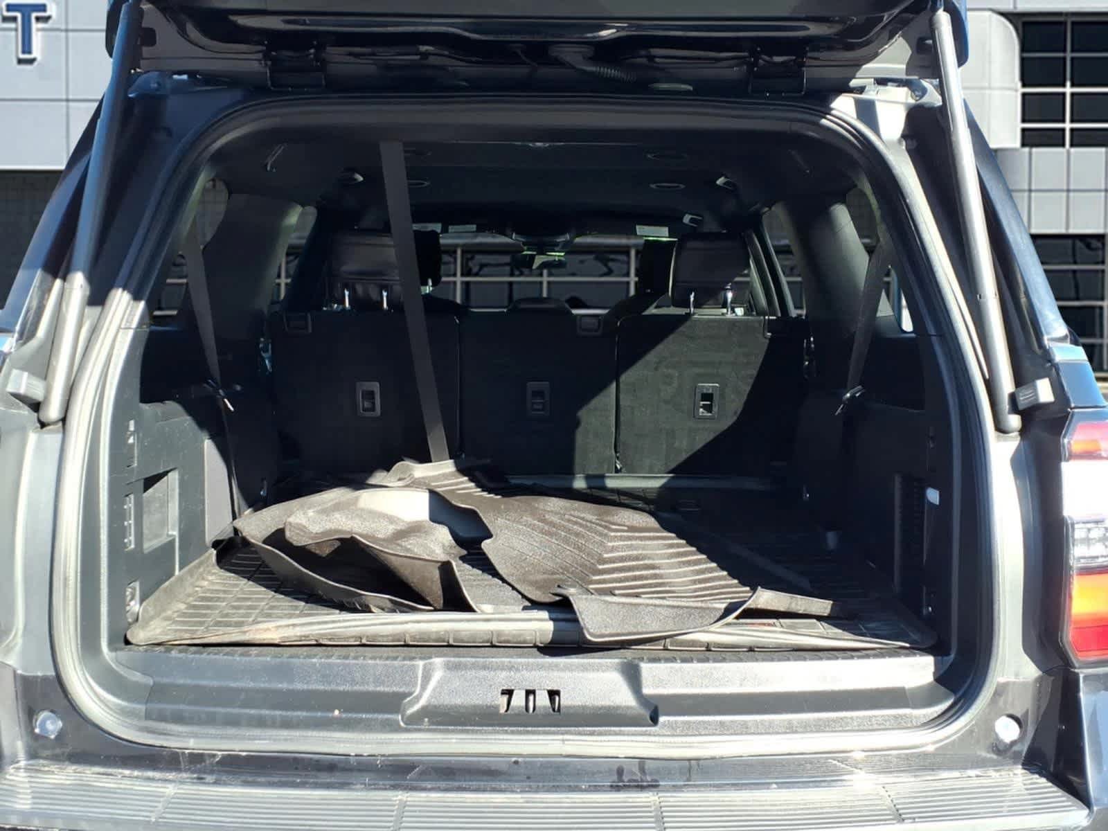 Used 2020 Ford Expedition Max Limited AWD/4WD image 6