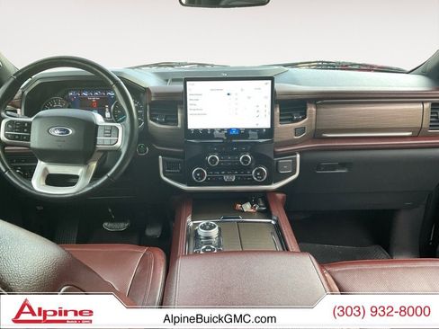 Used 2024 Ford Expedition Limited image 10