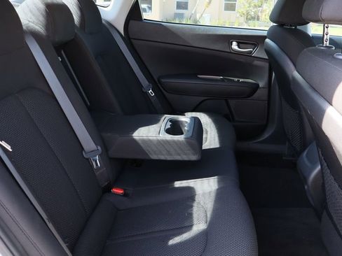 Used 2019 Kia Optima LX FWD image 25
