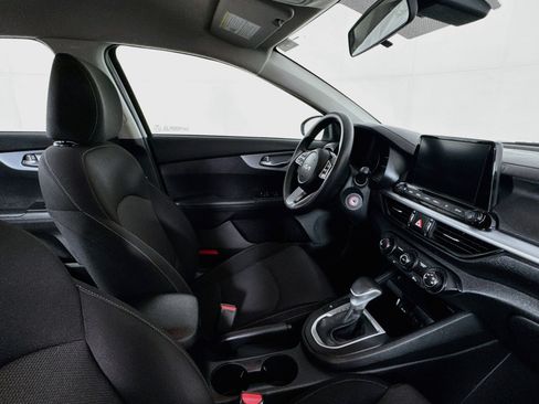 Used 2023 Kia Forte LXS FWD image 48