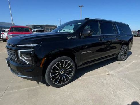 New 2025 Chevrolet Suburban High Country image 53