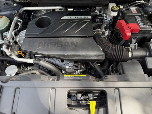 Used 2025 Nissan Rogue SV FWD image 31