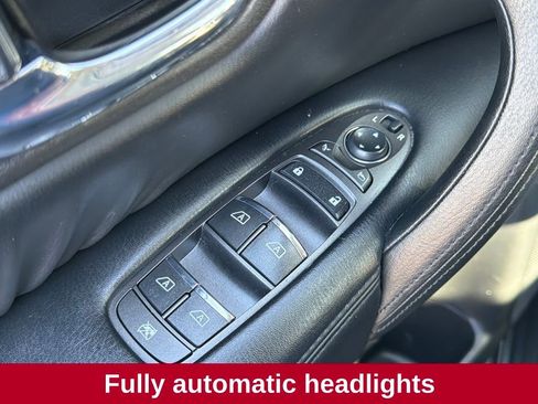 Used 2024 Nissan Armada SL image 17