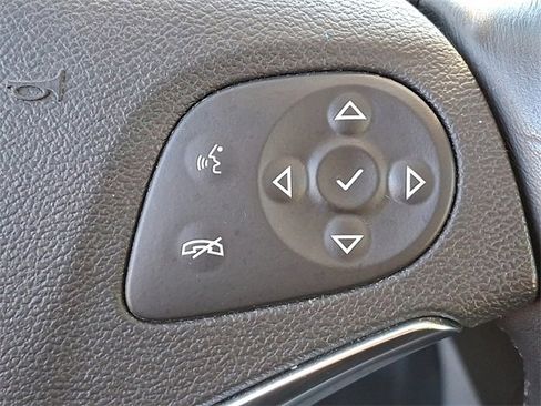 Used 2016 Chevrolet Impala LTZ w/ Enhanced Convenience Package image 19
