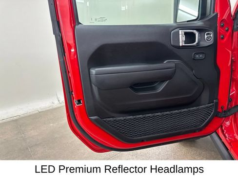 Used 2025 Jeep Wrangler Unlimited Sport S 4xe AWD/4WD image 35