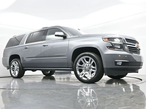 Used 2019 Chevrolet Suburban Premier w/ Premier Plus Edition image 51