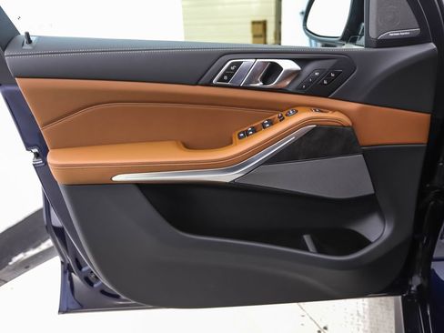 New 2026 BMW X5 xDrive40i w/ M Sport Package AWD/4WD image 9