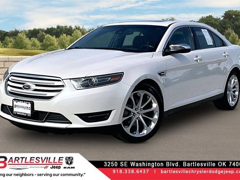 Used 2018 Ford Taurus Limited image 1