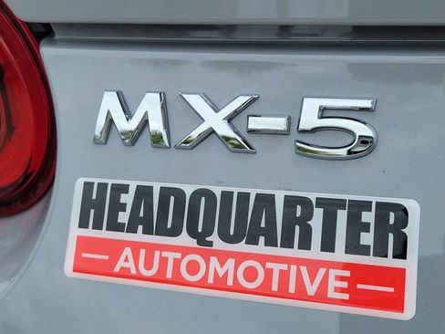 Certified 2025 MAZDA MX-5 Miata Club RWD image 7