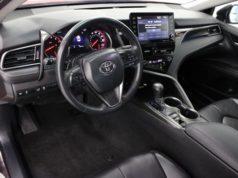Used 2024 Toyota Camry XSE FWD image 13