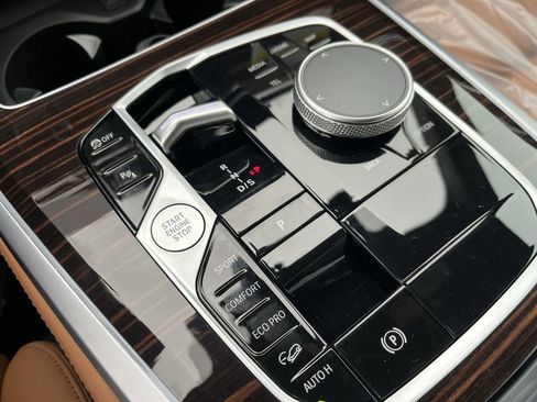 New 2026 BMW X5 xDrive40i w/ Climate Comfort Package image 16