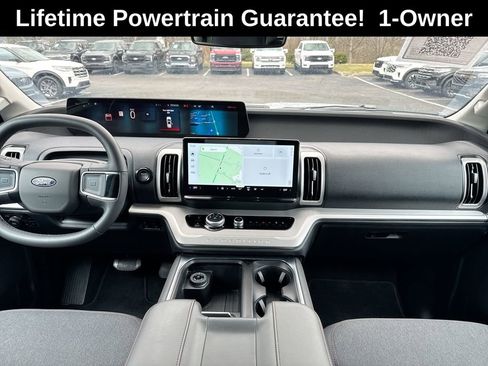 Used 2025 Ford Expedition Active AWD/4WD image 10