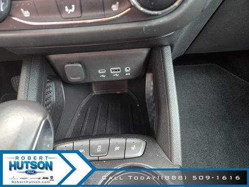 Used 2022 Chevrolet TrailBlazer RS image 19