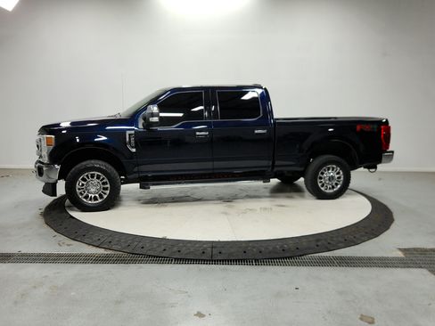 Used 2021 Ford F250 XLT w/ XLT Premium Package AWD/4WD image 7