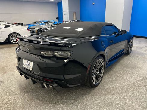 Used 2022 Chevrolet Camaro ZL1 RWD image 43