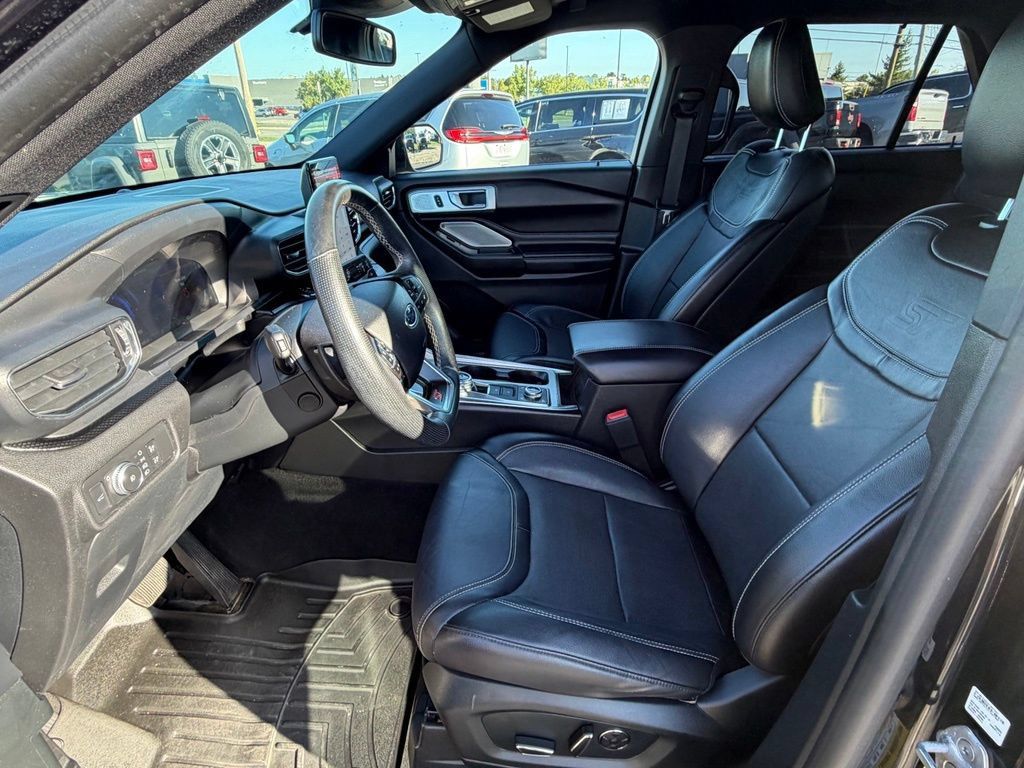 Used 2020 Ford Explorer ST w/ Premium Technology Package AWD/4WD image 10